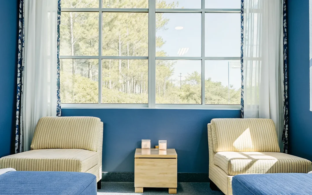 A calm, sunlit therapy room in Sarasota representing hope and recovery from alcohol addiction
